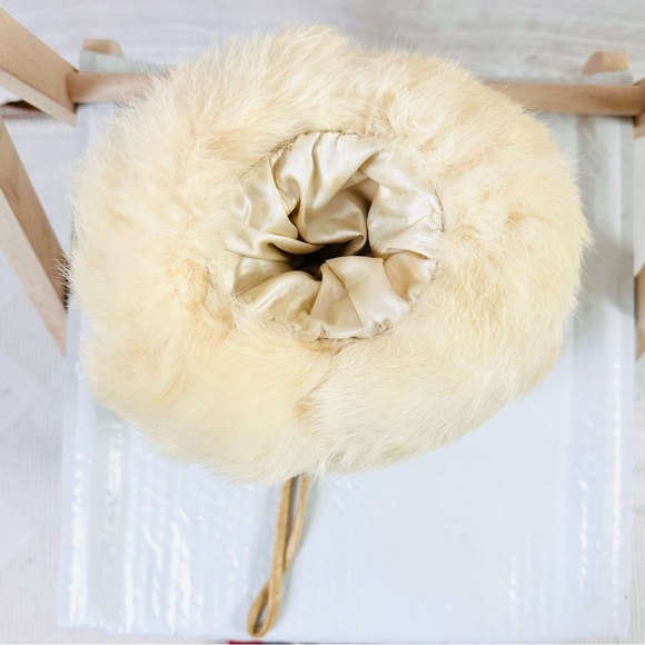 Vintage Fur Hand Muff Ivory Satin Lined - Picture 7 of 9